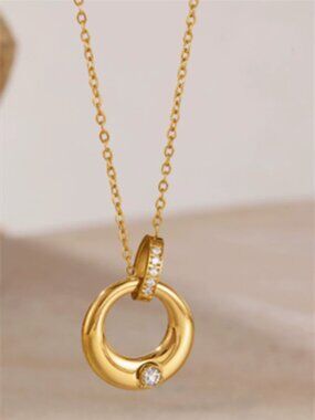 Gold Interlocking Circle CZ Pendant Necklace